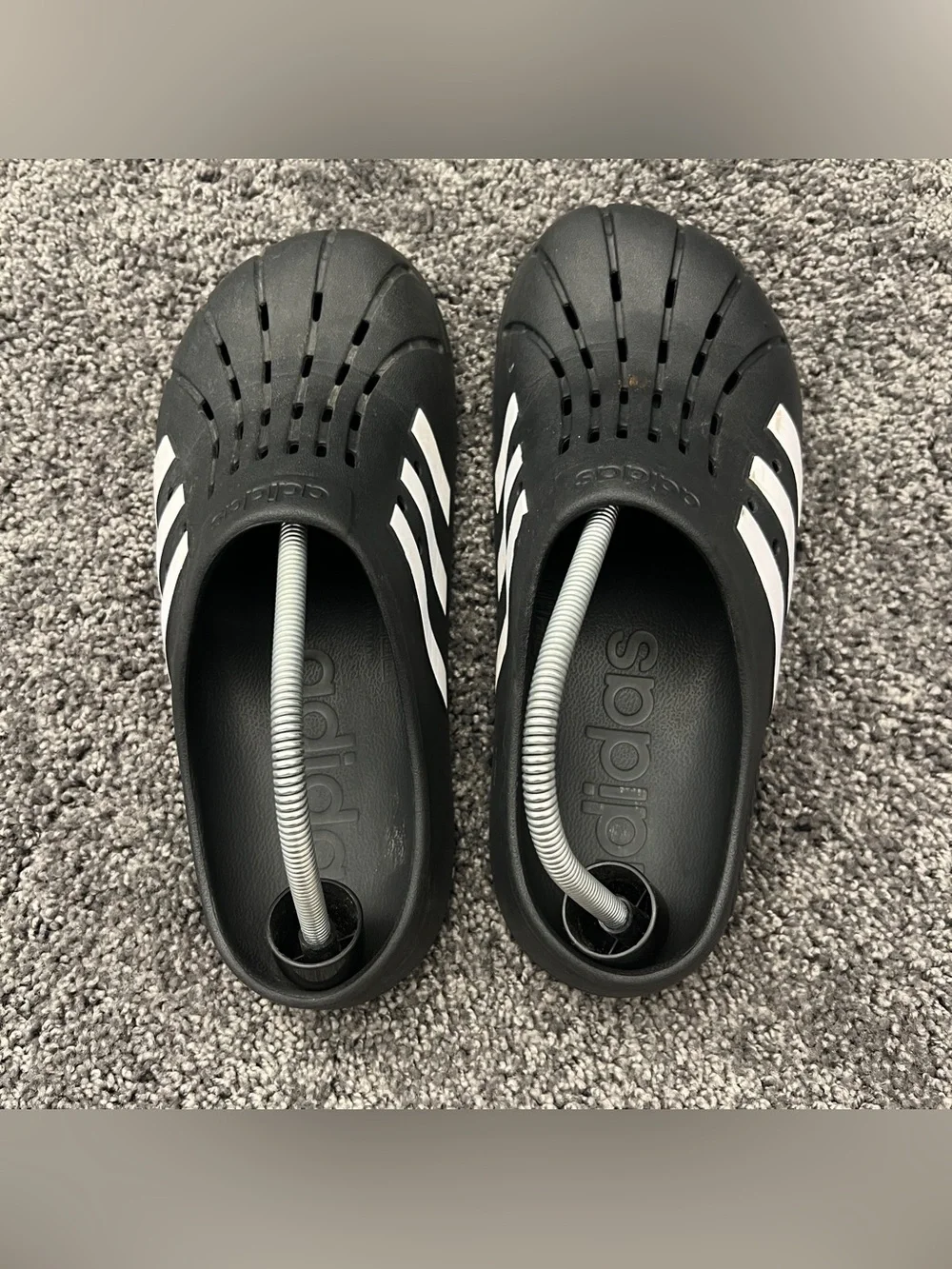 Adidas Adilette Clogs Men’s Size 10 Women’s Size 11 Black White Three Stripes